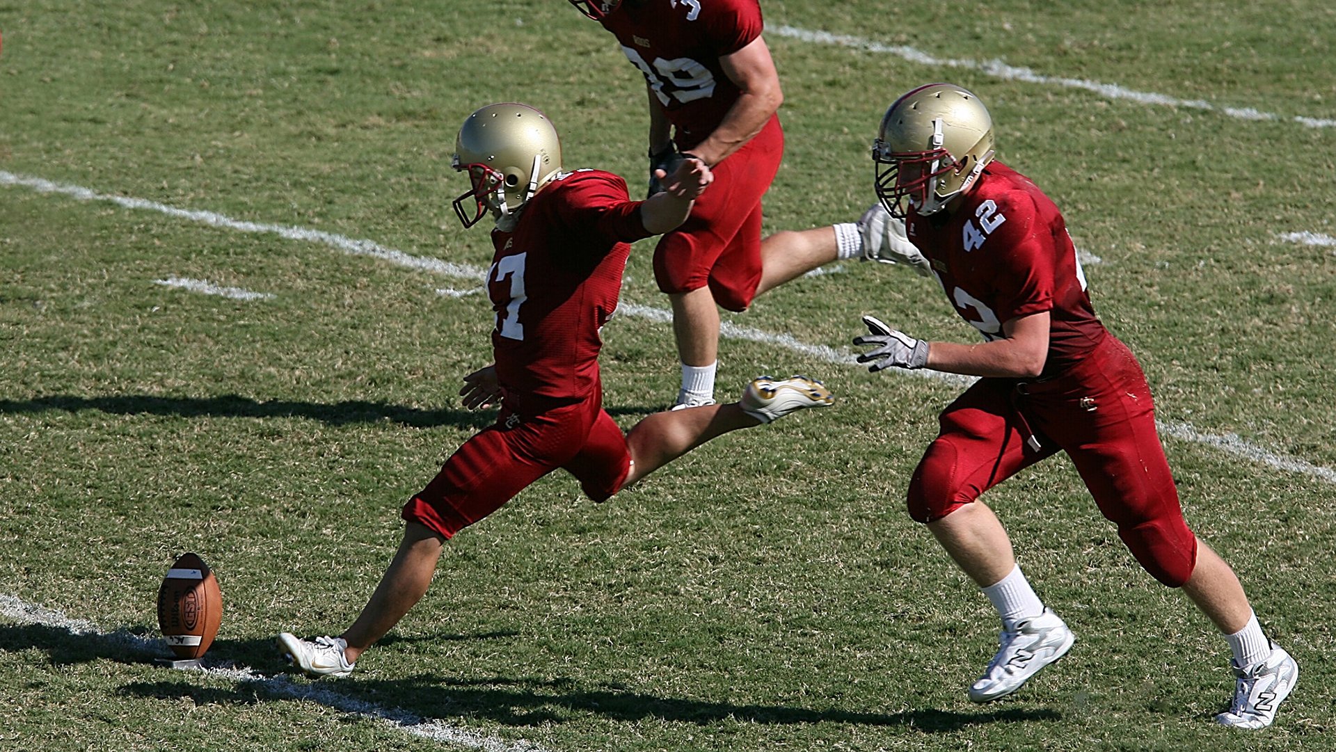 中国足球青少年足球培训课程标准化推进，青少年足球培训计划方案
